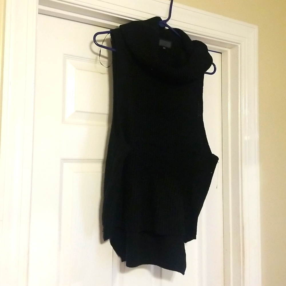 NWT Boutique Side Zipped Sweater